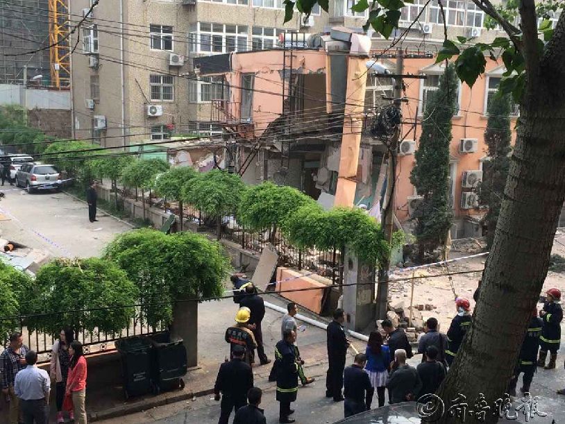 青岛建筑突发爆炸事件，深度分析与反思