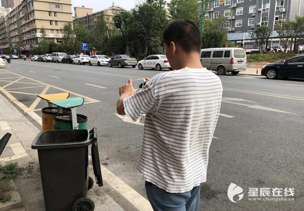 城市漫步，观察与体验之旅，寻找细节中的不同与美好