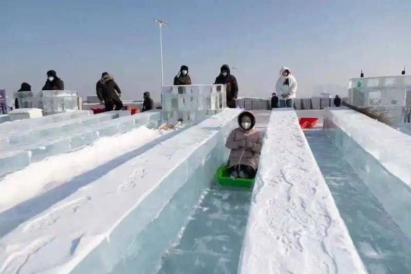 长春冰雪奇缘，浪漫冒险之旅探秘雪漂流与冰滑梯的独特魅力